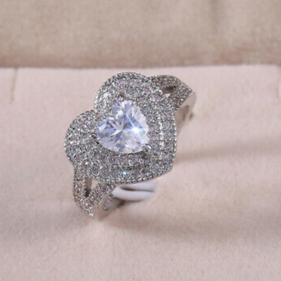 925 Silver Ring Heart Shaped Sapphire Wedding - Picture 3 of 10